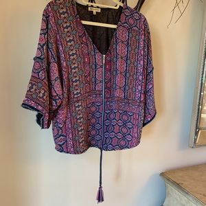 Democracy Kimono Sleeve V-Neck Top- medium